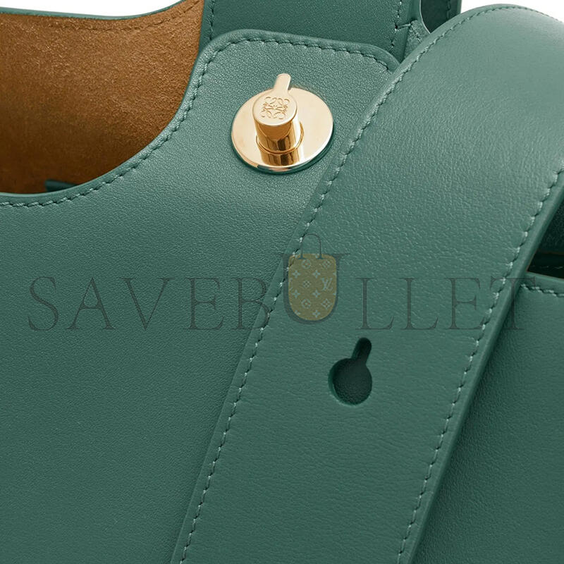 LOEWE MEDIUM PEBBLE BUCKET IN SMOOTH CALFSKIN AANBBBWX01 (28*24.5*23.5cm)